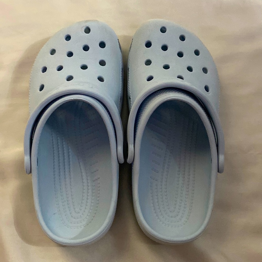 blue crocs, size junior 3